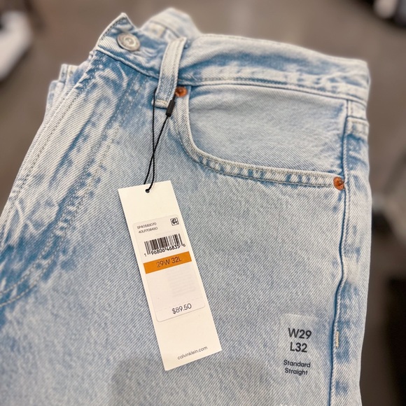 Calvin Klein Men Standard Straight Jeans - Picture 3 of 9